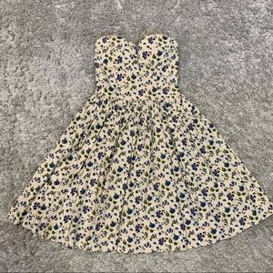 MODCLOTH ALYTHEA STRAPLESS FLORAL LINEN AND COTTON DRESS